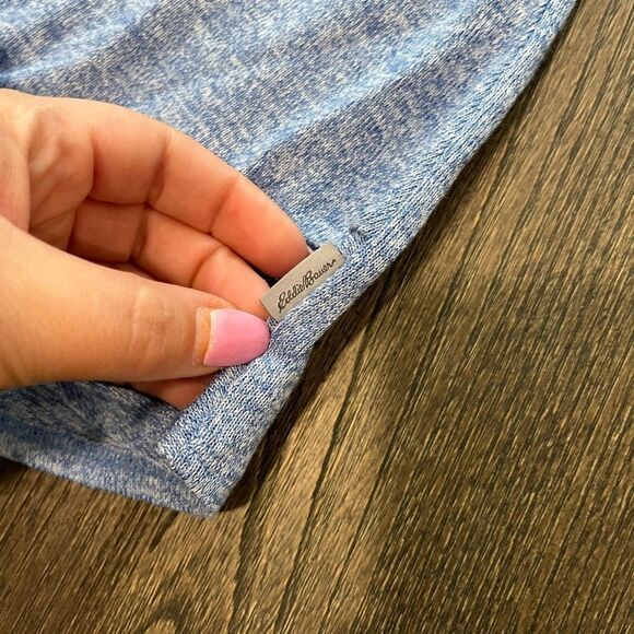 NWOT Eddie Bauer Light Heathered Blue Short Sleeve Athletic Shirt Size S - Picture 2 of 5